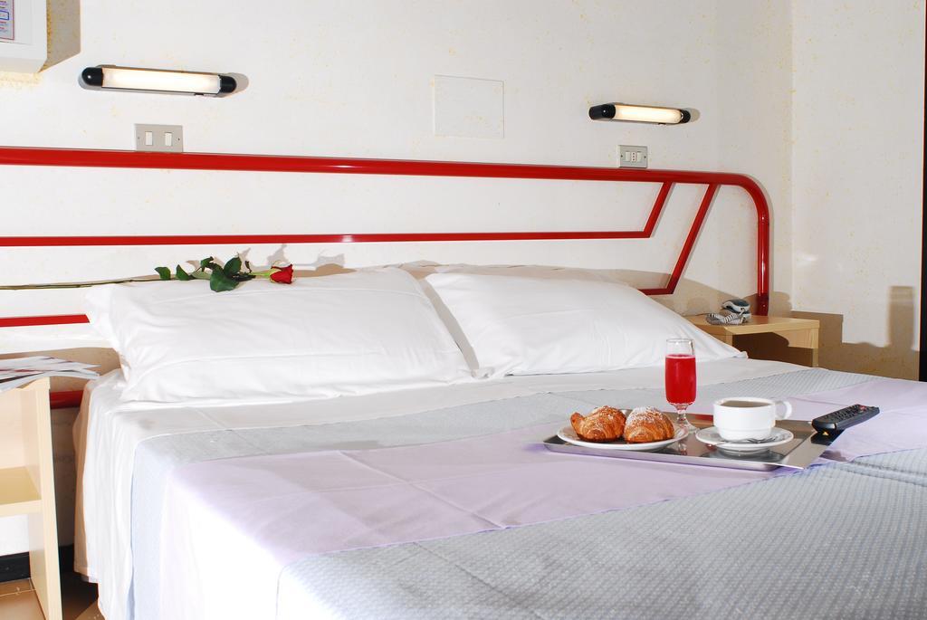 Florida Park Hotel Bellaria-Igea Marina Room photo